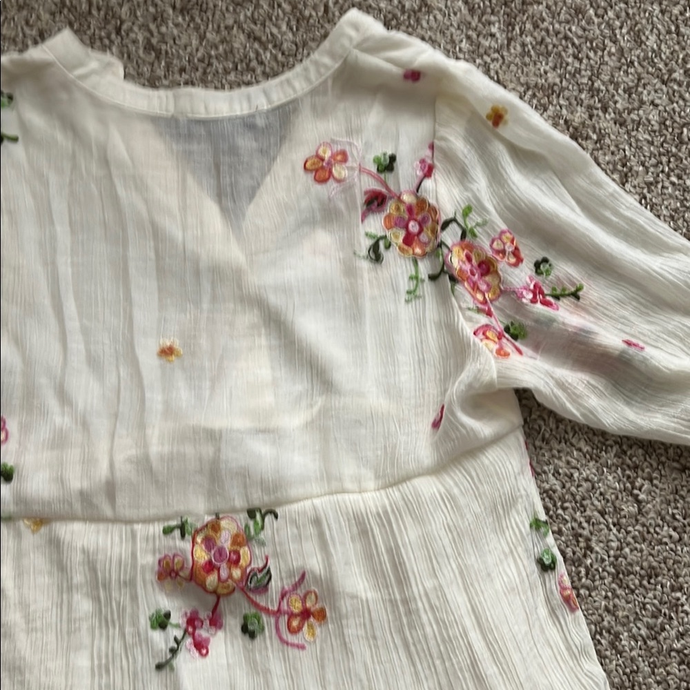 Floral Embroidered White Dress Boho - Picture 8 of 8